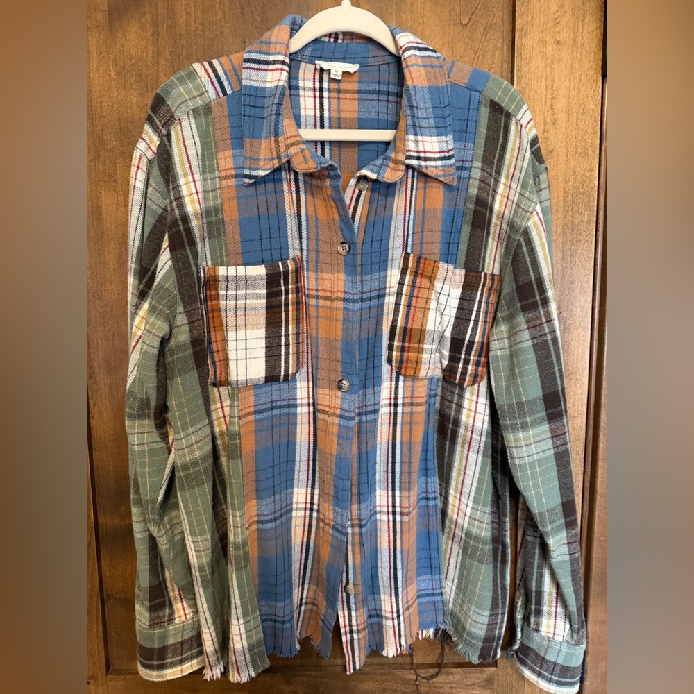 ee:some button down top NEW - size M roomy fit